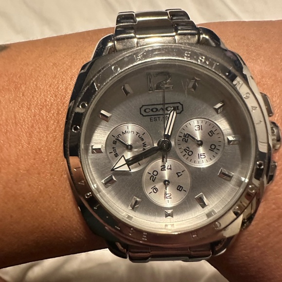 Coach Chronograph Watch - Picture 5 of 8